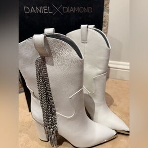 DANIELXDIAMOND WOMEN’S STAGECOACH WESTERN BOOTS - SNIP TOE
